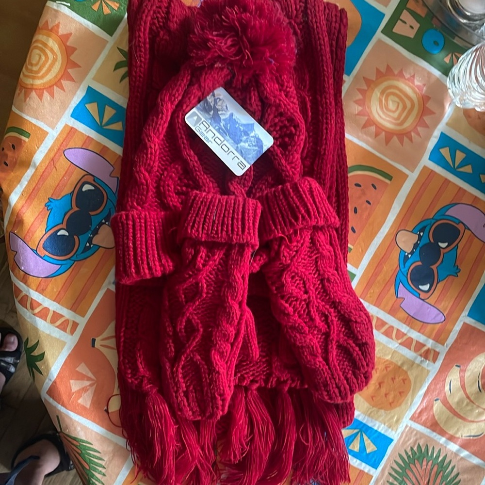 Andorra Gear Soft Warm Thick Cable Knitted RED Hat Scarf Gloves Set One Size